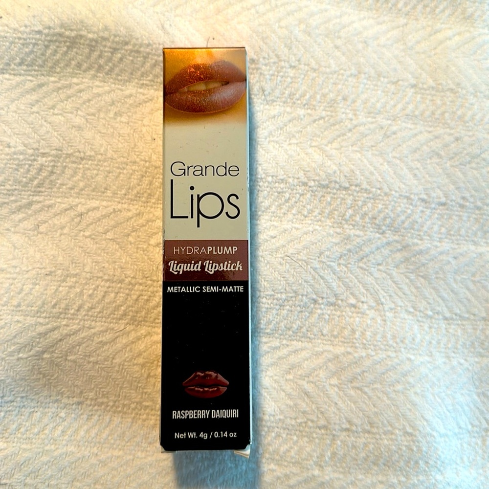 Grande lips hydraplump liquid lipstick new in box in raspberry daiquiri color